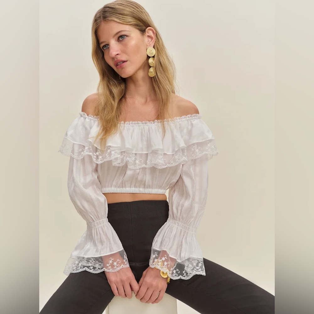 Reformation Elise Top In White, brand new without tags, never worn, no flaws.